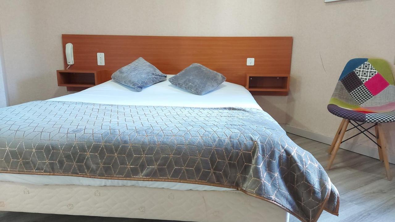 Logis Hotel Vannes Nord Le Clos Des Hortensias Locqueltas Ngoại thất bức ảnh