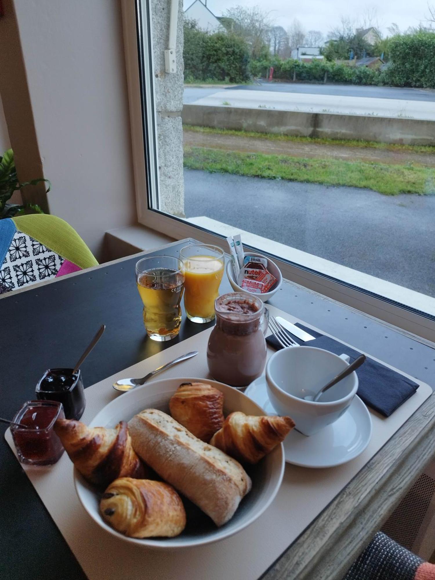 Logis Hotel Vannes Nord Le Clos Des Hortensias Locqueltas Ngoại thất bức ảnh